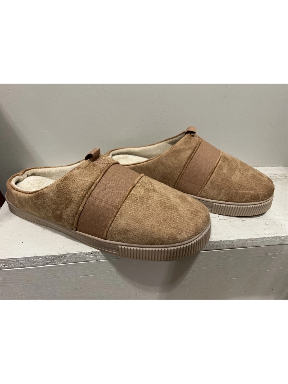 isotoner Cozy Slip-On House Mule in Beige